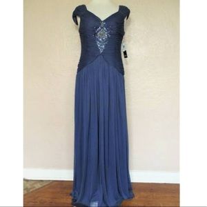 ADRIANNA PAPELL Blue Draped Short Sleeve Gown